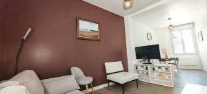 Proche Clignancourt (Métro 4) et Marché aux Puces