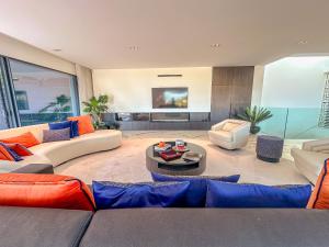 Villas Villa Horizons, Vue Mer & Detente Chic a Super Cannes : photos des chambres