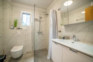 Apartments Karigo 4 Makarska
