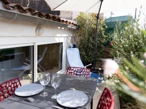 Appartements 2 pieces climatisees avec terrasse - Centre Toulon : photos des chambres