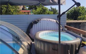 Awesome Home In Zasadbreg