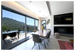 Villas Villa neuve perchee - Vue splendide : photos des chambres