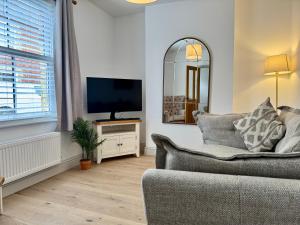 Vine Cottage, 3 Bedroom, Stamford Centre by Belmont Places