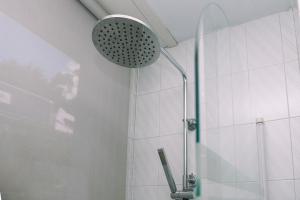 Acogedora y cálida en el centro by CABANA Rentals