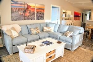 Imagine That! Stunning Modern 4BR-3BA Luxury Retreat