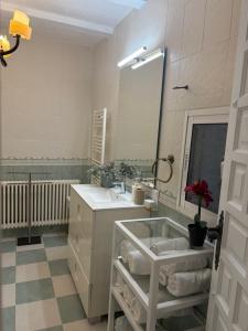 Apto piscina y jardin privado