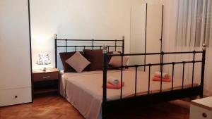 Two-Bedroom Apartment room in Agrotourism Galic Krka