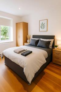 Medway’s Top Ensuite – Spacious!