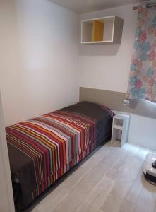Chalets Mobil Home dans camping familial : photos des chambres