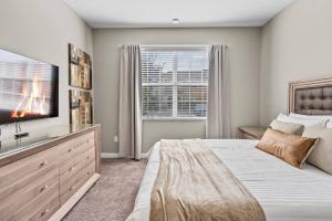 Amazing 06 Bedrooms3 BathSleeps 14