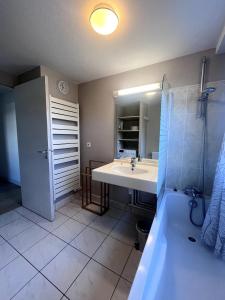 Appartements Vannes 2 rooms with balcony 2 to 4 people : photos des chambres