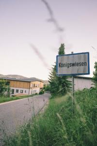 Karlingerhaus Hotel Hostel Home