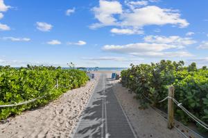 Oceanfront Palm Beach Resort & Spa Singer Island