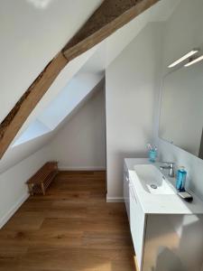 Maisons de vacances Charmant corps de ferme rehabilite en Mayenne : photos des chambres