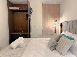 Spacious 2 Bedroom Modern Flat - City Centre