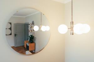 Ferienwohnung 60er Jahre Design Apartment - 65qm Fewo im Zittauer Gebirge - familienfreundliche Unterkunft am Bergfuß zum Töpfer