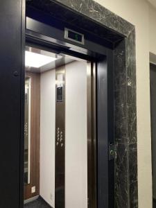 Mocean Sea View Apartment by 7AV Hotels