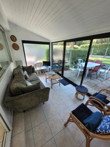 Maison dans résidence avec piscine et tennis