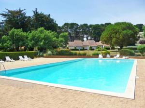 Maison dans résidence avec piscine et tennis