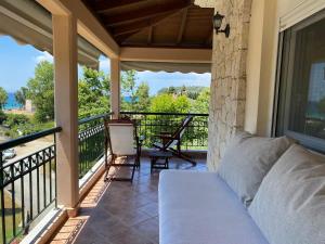 Helios-Siviri Seaside Apartment