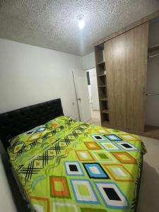 Apartamento vallenato en Entresierras, 3 HAB- AC, confort
