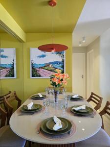 Apê 2 quartos na encantadora Pajuçara