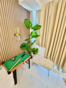 1BR Bahamas 19th floor, Azure Paraaque