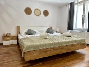 City & River Apartment