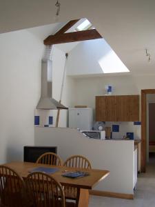 Maisons de vacances Maison, rue calme, 2 pas du centre, 2 pas du port : photos des chambres