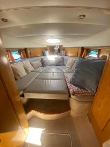 Séjour face au Vieil Antibes avec parking