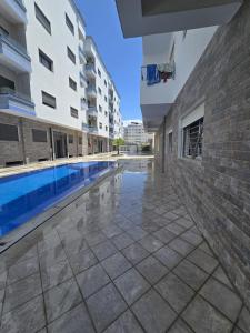 Appartement luxe proche de la plage avec piscine a martil