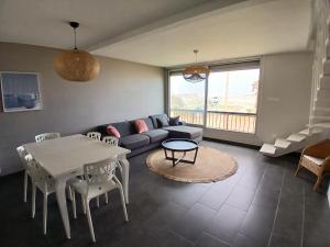 6 Person Beachfront Duplex Wifi Parking