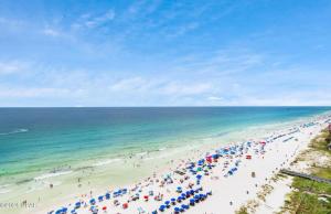 New BeachFront-Majestic Beach Resort-Starbucks