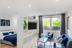 Stunning Studio Flat Minutes from Lewisham Station With View
