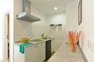 Apartments with parking space Novi Vinodolski - 24716