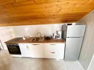 Apartments and rooms by the sea Gozinka, Rab - 24767