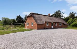 Awesome Home In Ulfborg With Kitchen