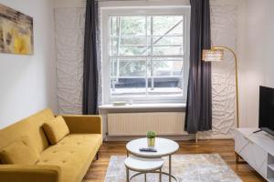 Stylish Oxford Street Apartment