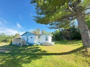 The White Pine Cottage on the Cabot trail