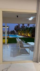 Stand alone villa lagoon view