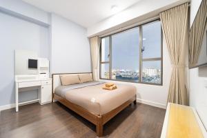 AT-HOME RIVER GATE Apartment near Ben Thanh Market
