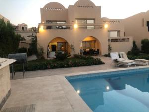 Tourist and Resident Service