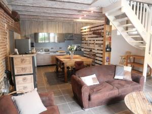 Gîte dans une écurie rénovée avec jardin privé, clim, parking et WIFI - FR-1-510-150