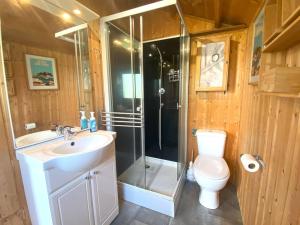 Maison avec jardin clos et WIFI à Trégastel - FR-1-368-465