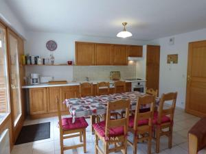 Appartement spacieux 4 pièces pour 6-8 personnes avec terrasse au Grand-Bornand - FR-1-458-239