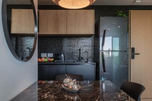 Fliphaus Armenia 2400 C Lux Loft Mansion Botanico