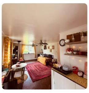 Sunny Spacious 2BR, 1BA Kitchenette plus Amenities DC East - PG County