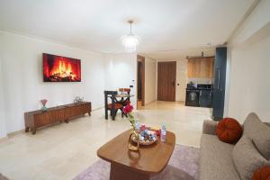 Central and Chic Apartment in the Heart of Casablanca Near To Station Tramway Abdelmoumen - Hôtels 3 étoiles à Casablanca