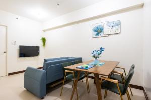 2 bed room in Fairlane Residences Pasig