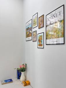 Sunlit Perch in Thao Dien R03